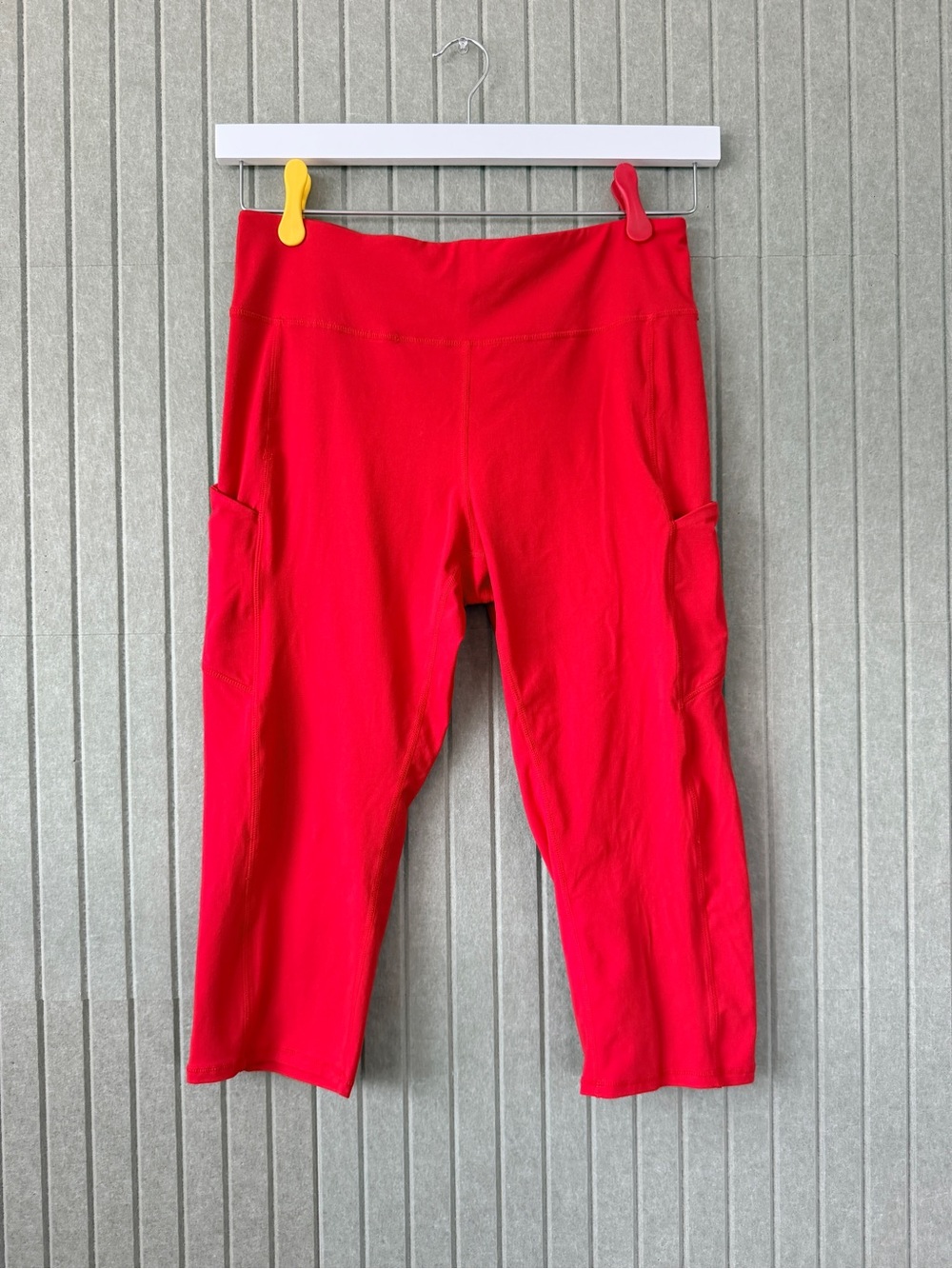 rebels Bright Red Capri Leggings with Side Pockets